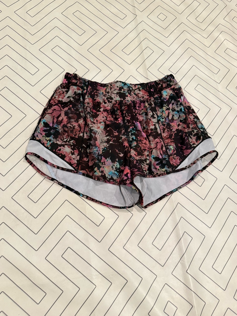 Lululemon Pattern Hotty Hot Shorts